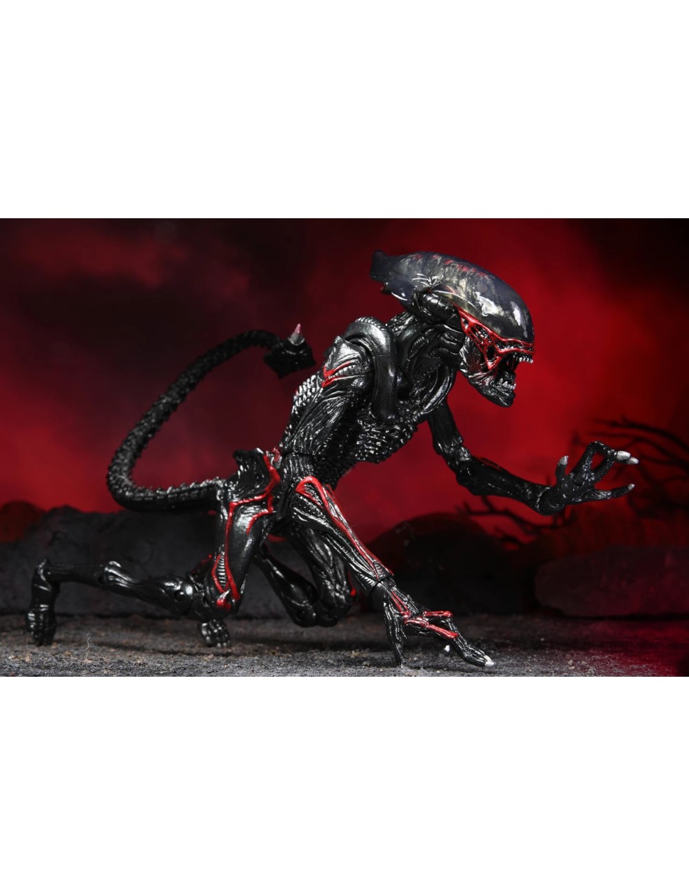 Aliens - Tribute Night Cougar Alien figure 23cm
