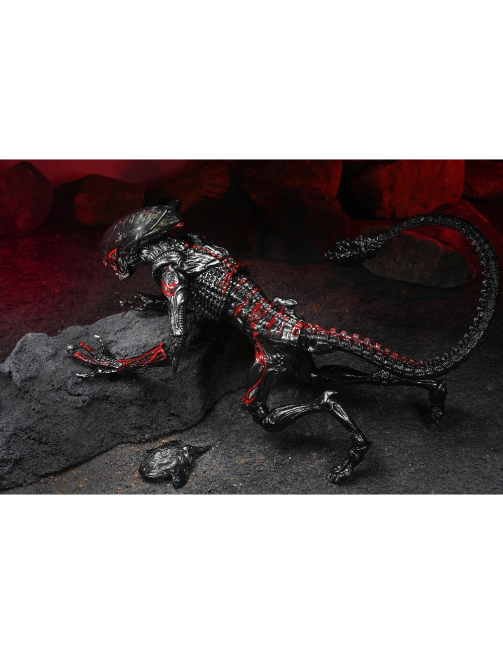 Aliens - Tribute Night Cougar Alien figure 23cm