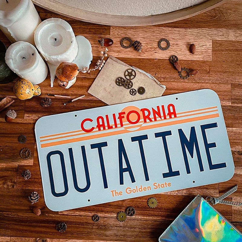 Back To The Future - Metal plate "OUTATIME" (19x38)