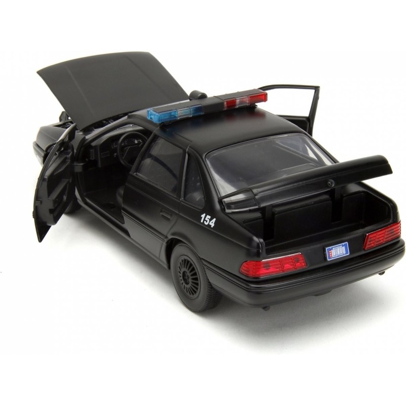 RoboCop - 1986 Ford Taurus with Robocop Figure 1:24