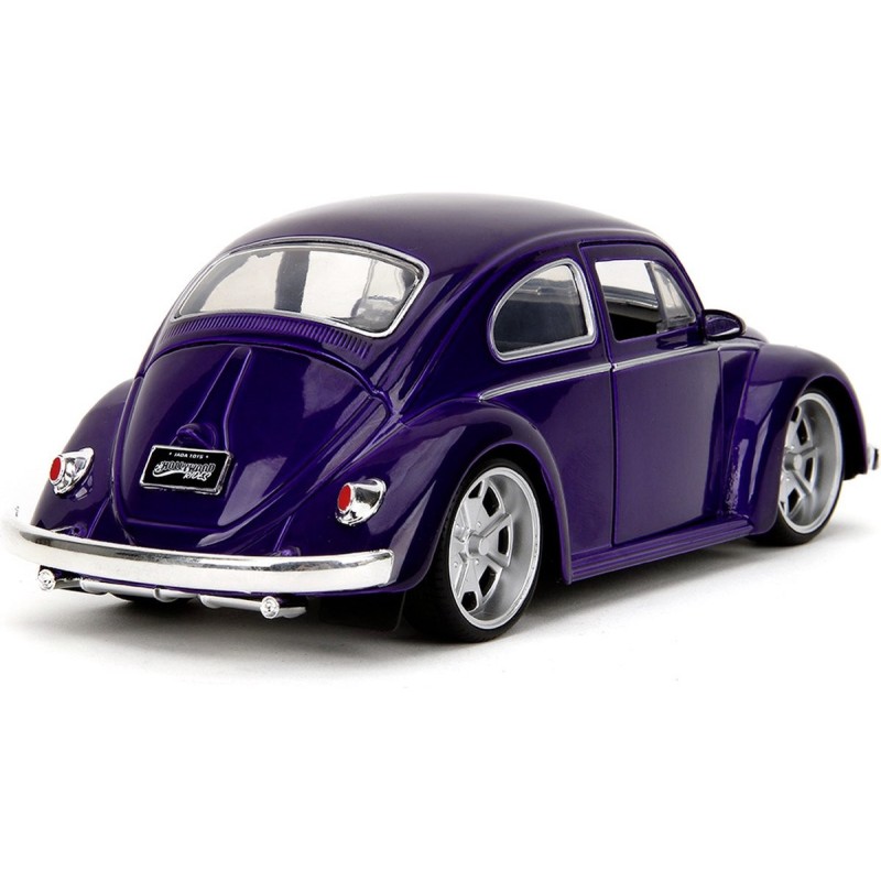 Wednesday - Volkswagen Beetle with Wednesday Addams & Thing 1:24