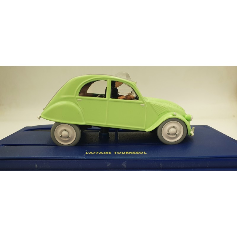 Tintin Editions Atlas No. 06 Citroën 2CV des Dupondt from The Calculus Affair 1:43 Model Car
