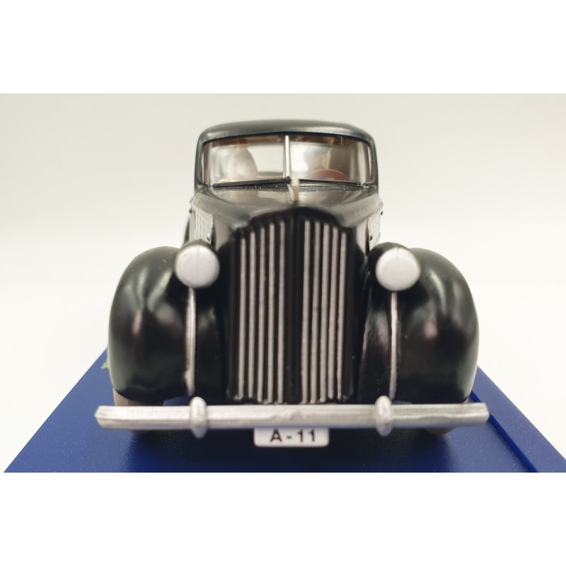 Tintin Editions Atlas No. 18 King Muskar’s Packard Super Eight Coupé 1:43 Model Car